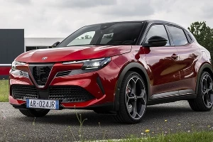 Alfa Romeo Junior &copy;&nbsp;Фото: CenyAvto.com