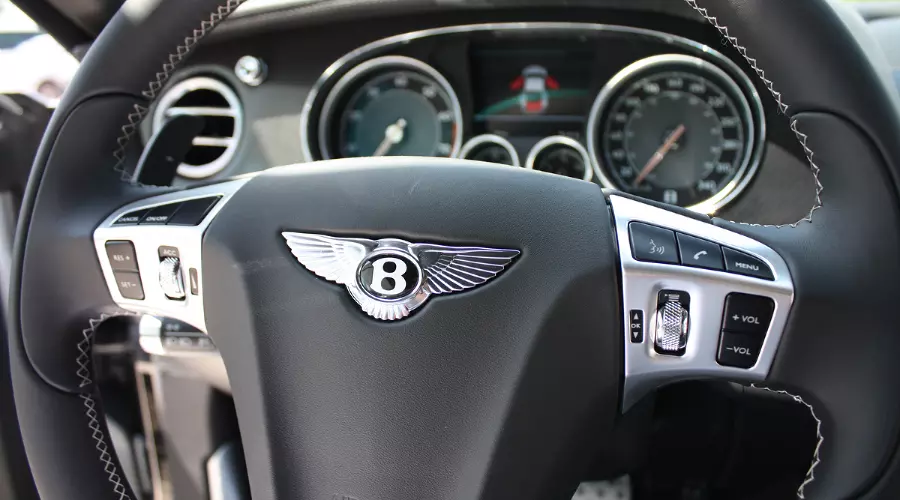 Знакомьтесь, Bentley. Новый Continental GT V8 S &copy;&nbsp;Фото ЮГА.ру