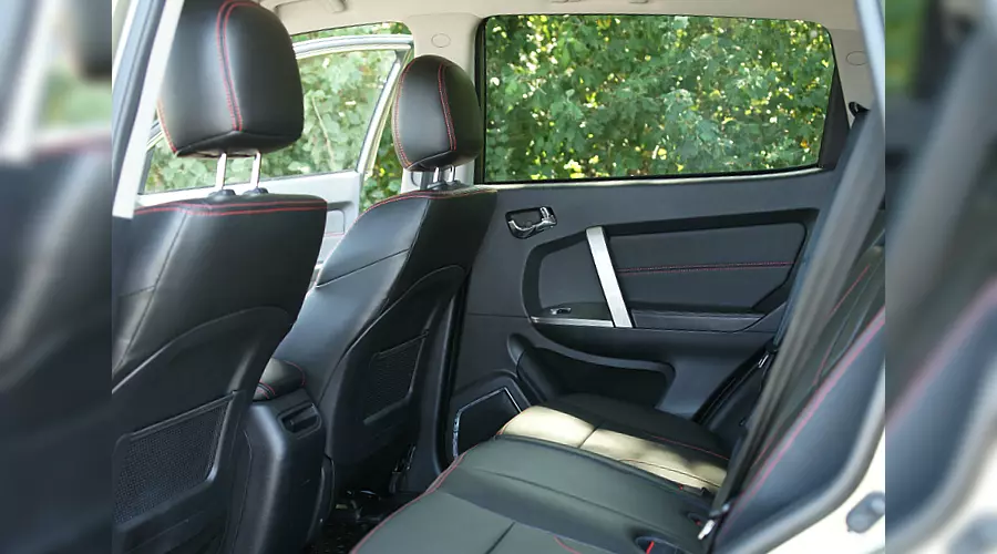 Тест-драйв Geely Emgrand X7. Первый и единственный кросс-Geely &copy;&nbsp;Фото ЮГА.ру