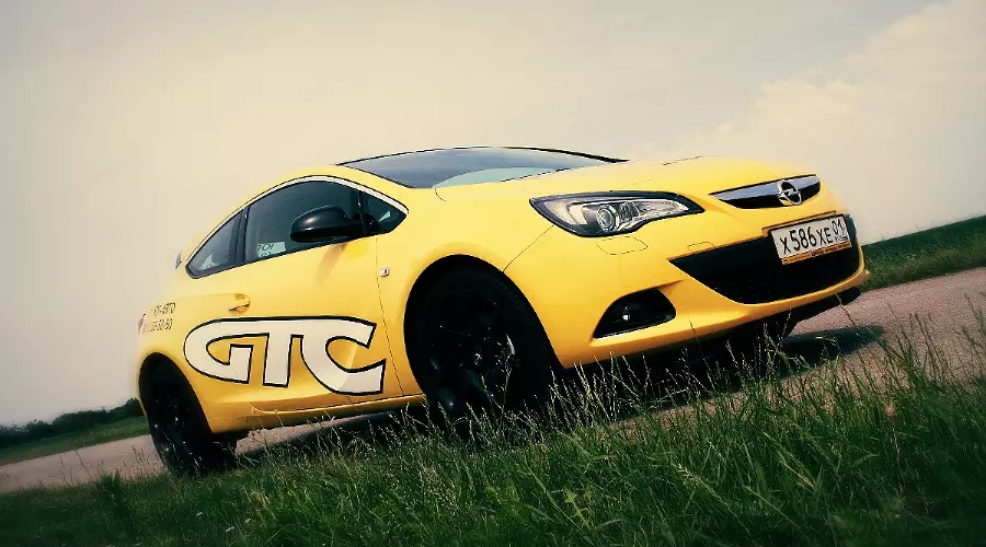 Opel Astra GTC. Спорт-купе из Рюссельсхайма &copy;&nbsp;Фото ЮГА.ру
