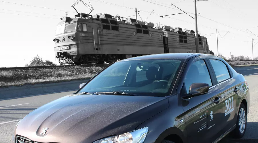 Peugeot 301 &copy;&nbsp;Фото ЮГА.ру