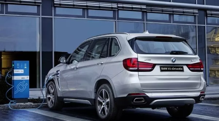 BMW Group Россия представляет новую линейку iPerformance © Фото ЮГА.ру BMW Group Россия представляет новую линейку iPerformance © Фото ЮГА.ру