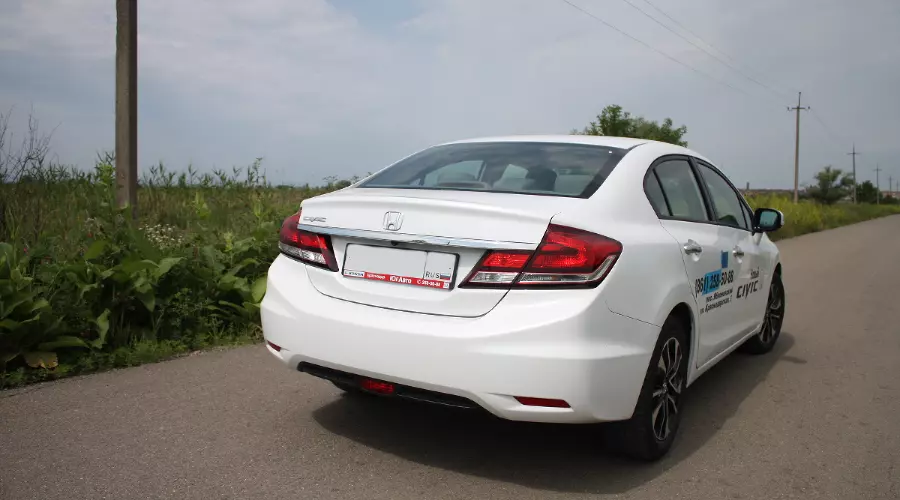 Honda Civic 4D &copy;&nbsp;Фото ЮГА.ру