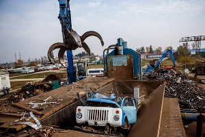 Утилизация старых автомобилей  &copy;&nbsp;Николай Ильин, ЮГА.ру
