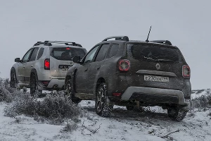 Новый и предыдущий Renault Duster &copy;&nbsp;Фото Евгения Мельченко