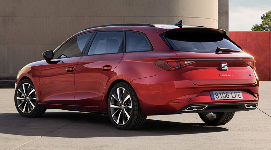 SEAT Leon Sportstourer &copy;&nbsp;Фото: В Движении