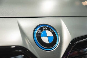 BMW X6 &copy;&nbsp;NorthSky Films / Shutterstock.com / Fotodom.