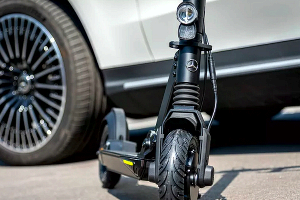 Самокат E-scooter © Фото Daimler AG