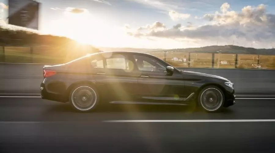 BMW представил новую версию «пятерки» M Performance &copy;&nbsp;Фото ЮГА.ру