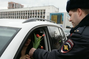 В Краснодаре состоялся праздничный «Цветочный патруль» &copy;&nbsp;Фото Евгения Мельченко, Юга.ру