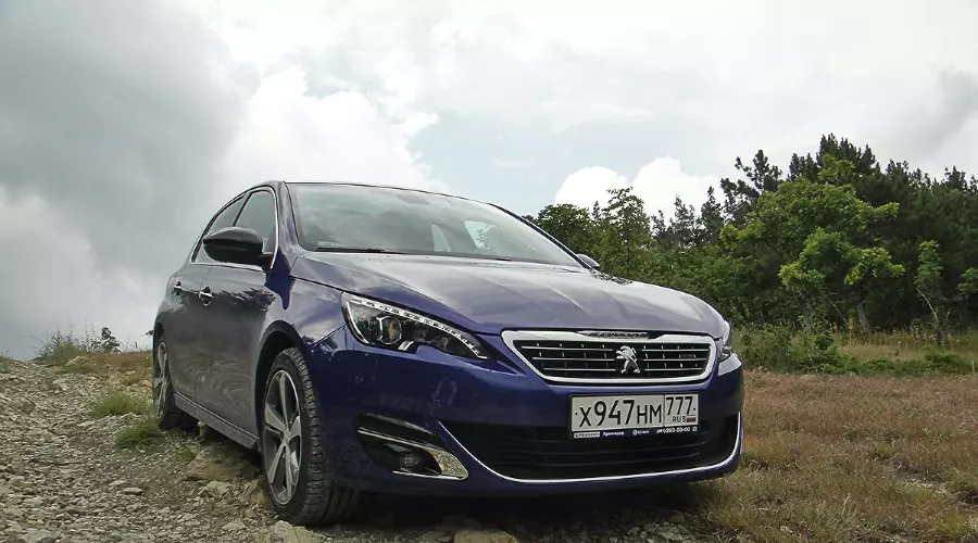 Peugeot 308 GT Line. Форсированый лев пришел в Россию &copy;&nbsp;Фото ЮГА.ру