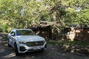 Новое поколение Volkswagen Touareg &copy;&nbsp;Фото Евгения Мельченко, Юга.ру