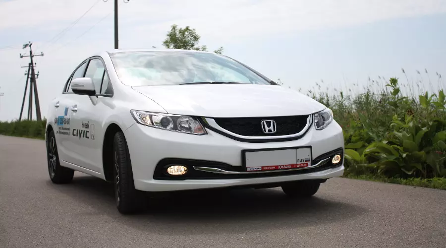 Honda Civic 4D &copy;&nbsp;Фото ЮГА.ру