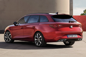 SEAT Leon Sportstourer &copy;&nbsp;Фото: В Движении