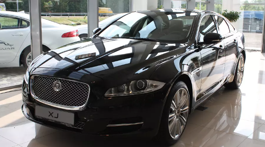 Jaguar XJ 05 &copy;&nbsp;Фото ЮГА.ру