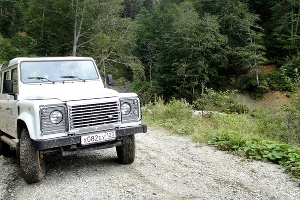 Land Rover Defender. Краснодар — Предгорье Кавказа &copy;&nbsp;Фото ЮГА.ру
