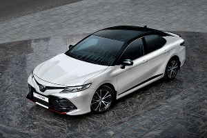 Новая Camry S-Edition © Фото Toyota