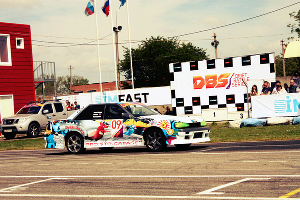 Чемпионат по дрифту "Drift Battle Series 2015". Первый этап в Усть-Лабинске © Фото ЮГА.ру