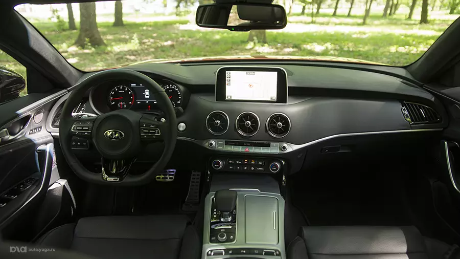 Новый Kia Stinger © Фото Евгения Мельченко Новый Kia Stinger