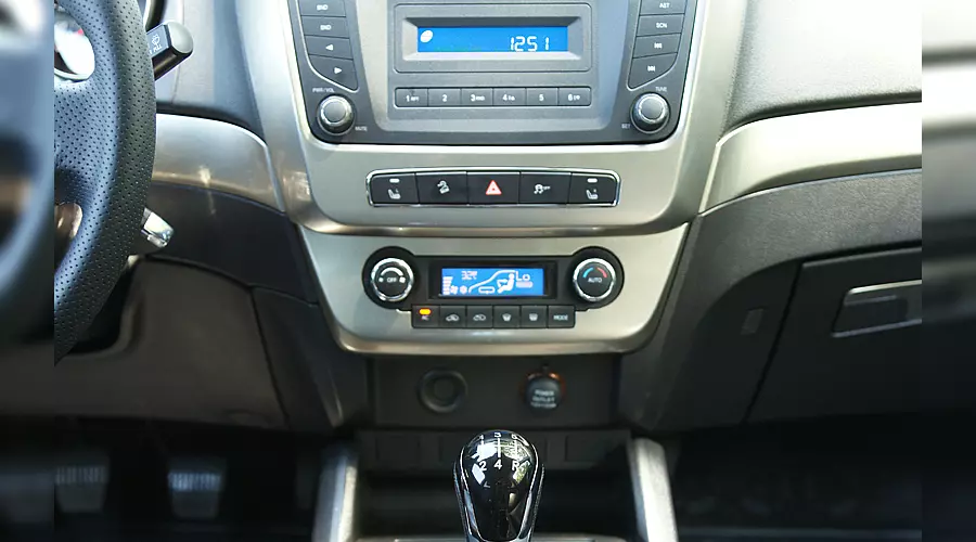 Тест-драйв Geely Emgrand X7. Первый и единственный кросс-Geely &copy;&nbsp;Фото ЮГА.ру