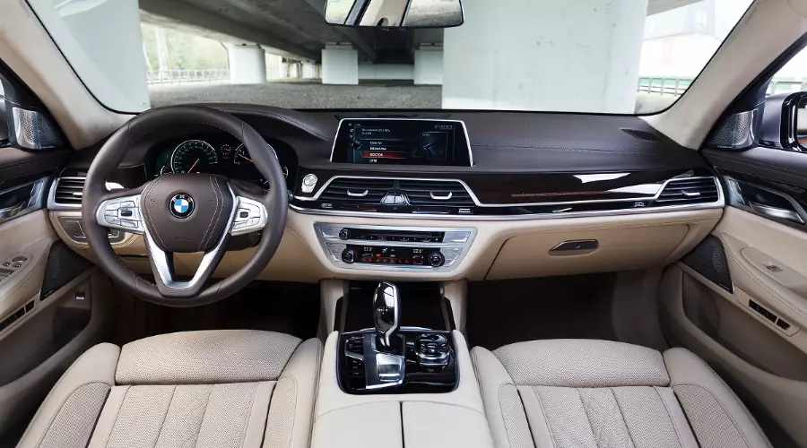 Новый BMW 7-Series (Фото: BMW) &copy;&nbsp;Фото ЮГА.ру