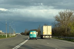 автомобиль &copy;&nbsp;Фото ЮГА.ру