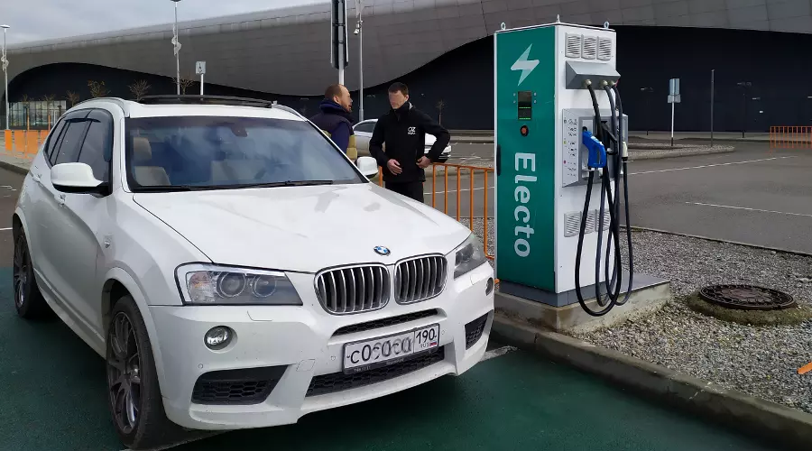 Электромобили &copy;&nbsp;Фото Евгения Мельченко, Юга.ру