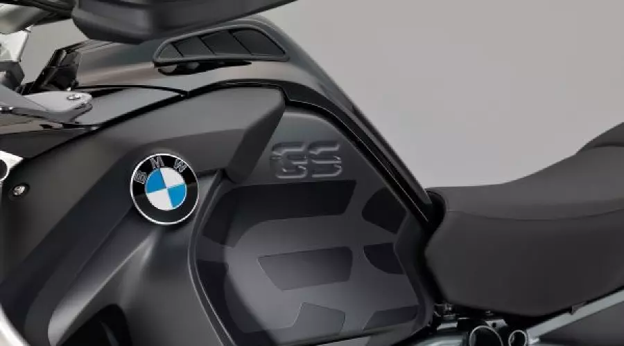BMW Motorrad представляет новинки 2017 года © Фото ЮГА.ру BMW Motorrad представляет новинки 2017 года © Фото ЮГА.ру
