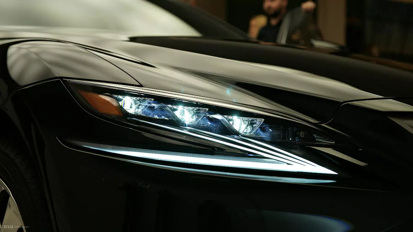 Новый Lexus LS в России получил ценник в 5&nbsp;млн 539&nbsp;тыс. рублей. Старт продаж совсем скоро