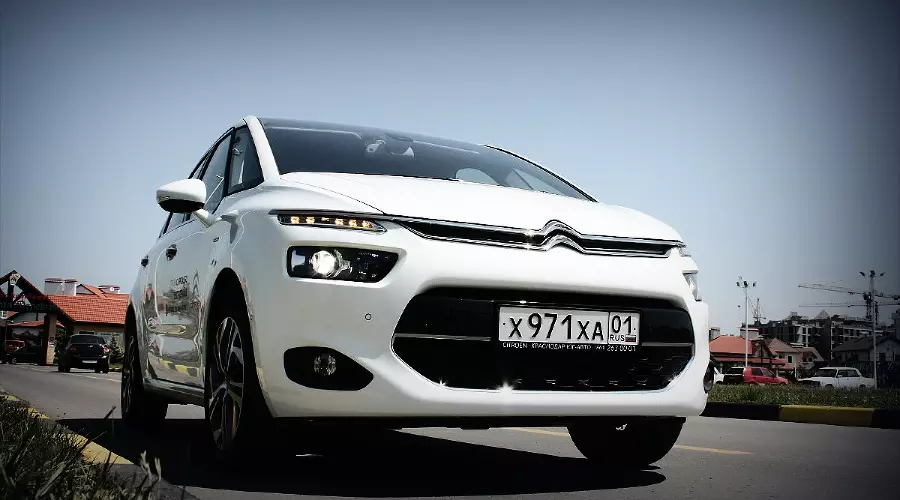 Новый Citroen C4 Picasso. Семейный комфорт по-французски &copy;&nbsp;Фото ЮГА.ру