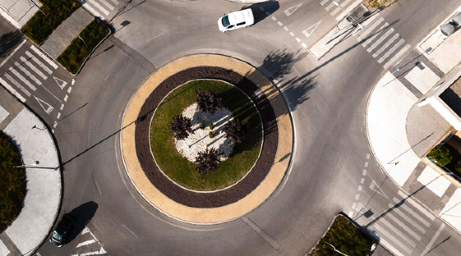 круговое движение кольцо &copy;&nbsp;Изображение сгенерировано нейросетью Gigachat