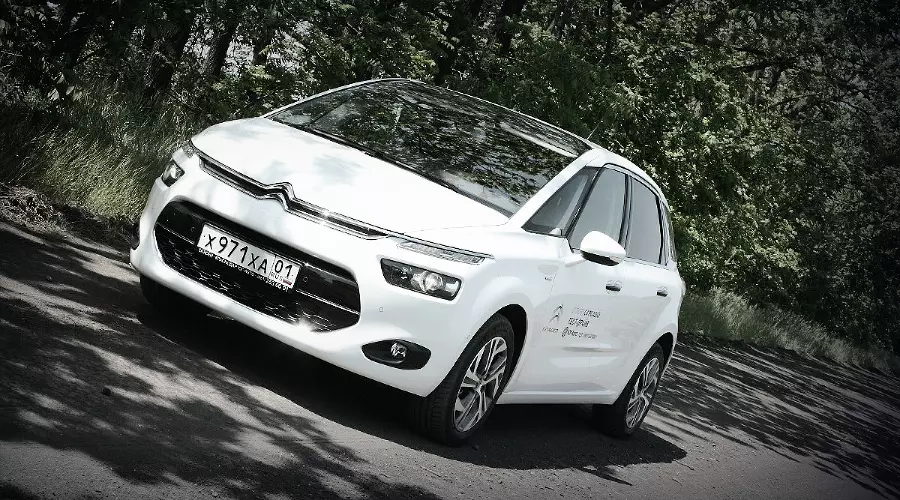 Новый Citroen C4 Picasso. Семейный комфорт по-французски &copy;&nbsp;Фото ЮГА.ру