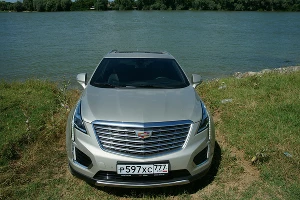 Cadillac XT5. Не Escalade, но ростом вышел &copy;&nbsp;Фото Евгения Мельченко, Юга.ру
