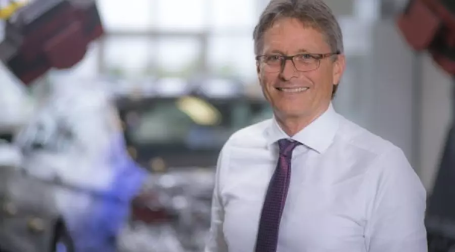 Компания BMW представила уникальную технологию создания 3D-модели автомобиля © Фото ЮГА.ру Компания BMW представила уникальную технологию создания 3D-модели автомобиля © Фото ЮГА.ру