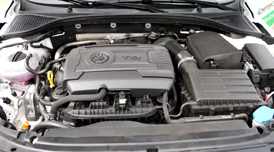Skoda Octavia &copy;&nbsp;Фото ЮГА.ру