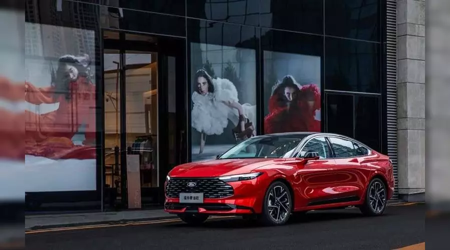 Ford Mondeo &copy;&nbsp;Фото: Ford