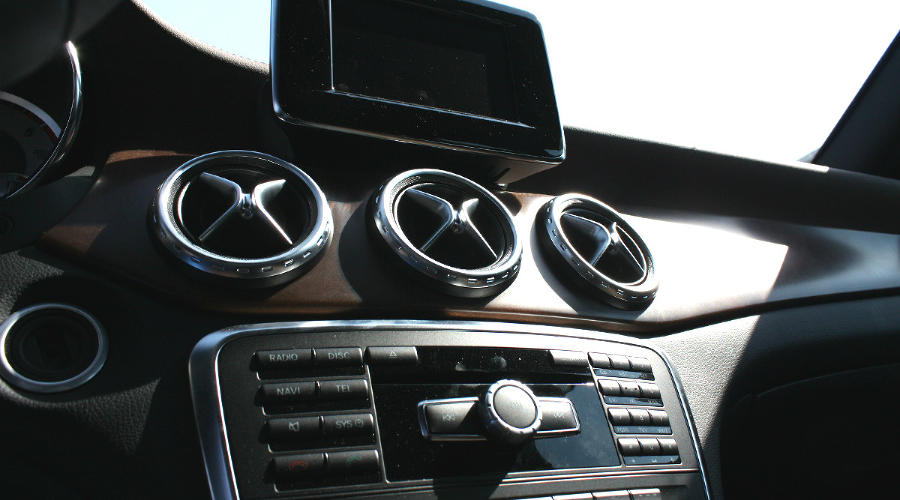 Mercedes-Benz. Не в бровь, а в GLAз © Фото ЮГА.ру
