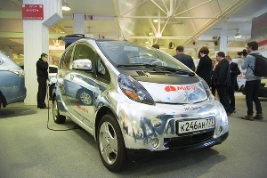 Автомобильная выставка MOBI в Краснодаре &copy;&nbsp;Елена Синеок, ЮГА.ру