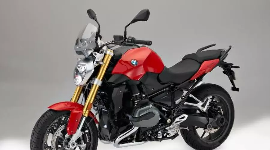 BMW Motorrad представляет новинки 2017 года © Фото ЮГА.ру BMW Motorrad представляет новинки 2017 года © Фото ЮГА.ру