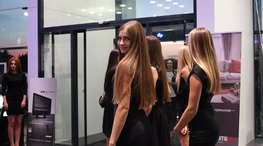 В Краснодаре открылся новый дилерский центр Mercedes-Benz &copy;&nbsp;Фото ЮГА.ру