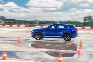 Компания Continental представила и испытала новую шину SportContact 6 &copy;&nbsp;Фото ЮГА.ру