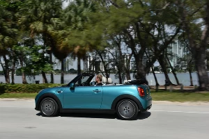 Новый MINI Convertible &copy;&nbsp;Фото ЮГА.ру