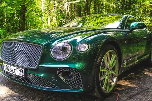 Bentley Continental GT &copy;&nbsp;Фото Евгения Мельченко, Юга.ру