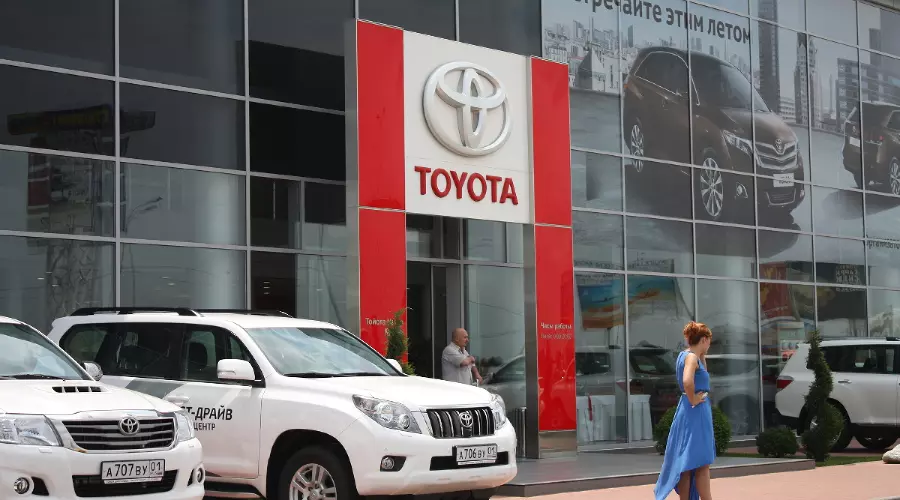 ДЦ Toyota &copy;&nbsp;Фото Евгения Мельченко