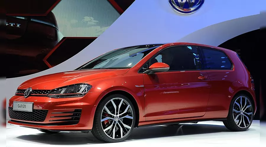 Paris Motor Show 2012 &copy;&nbsp;Фото ЮГА.ру
