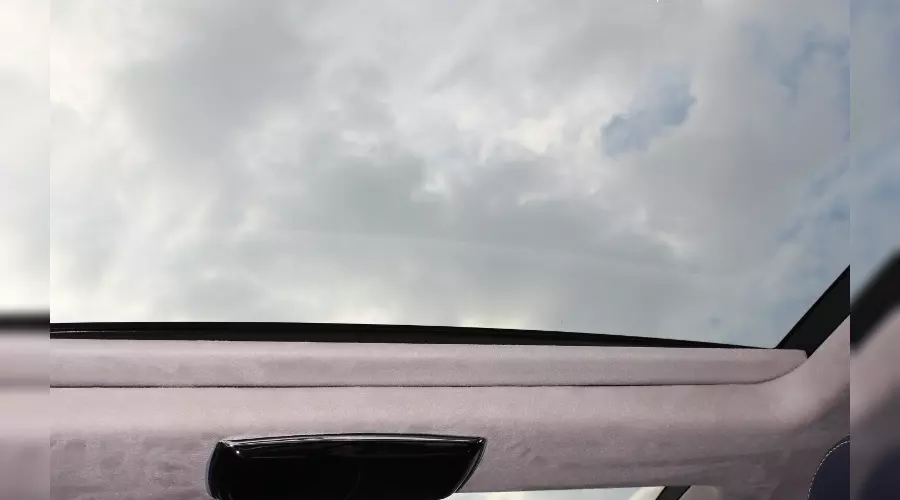 Jaguar XJ 15 &copy;&nbsp;Фото ЮГА.ру