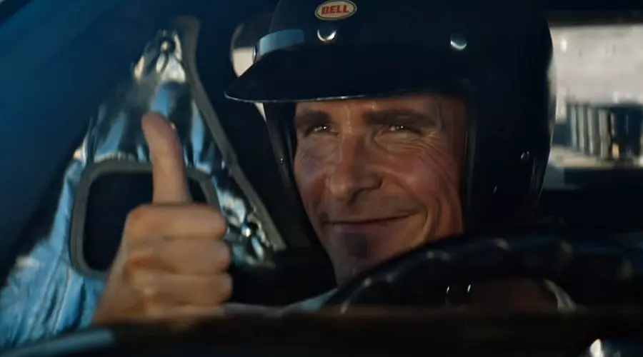 Кадр из фильма &laquo;Ford против Ferrari&raquo;. Реж.: Дж. Мэнголд. 2019 год