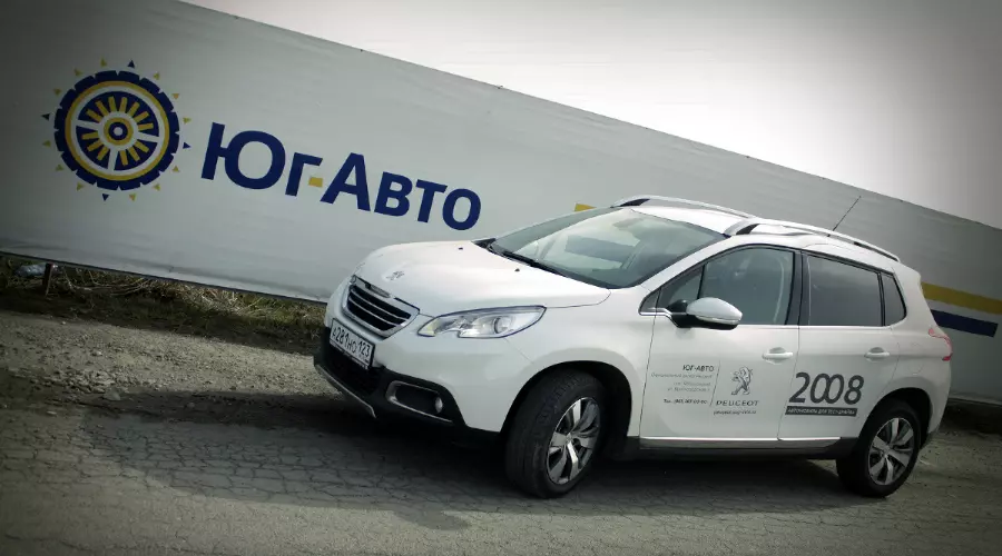 Peugeot 2008. Компактный французский "Львенок" &copy;&nbsp;Фото ЮГА.ру