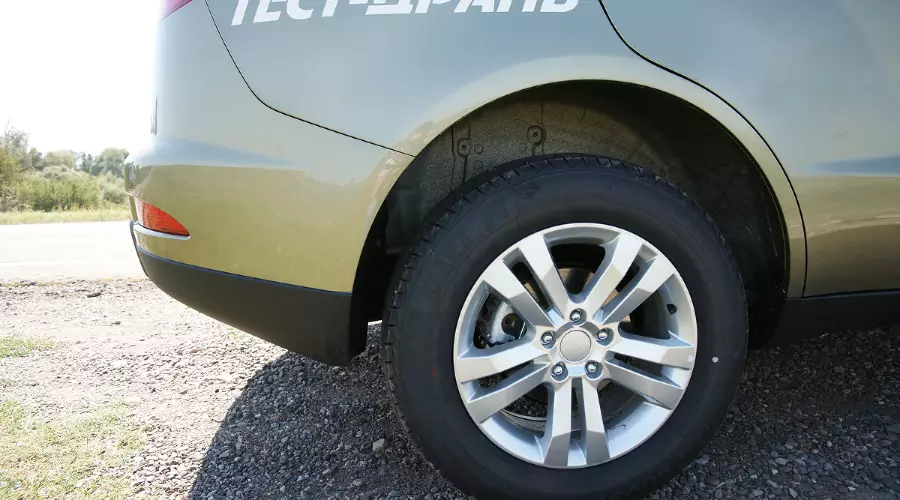 Тест-драйв Geely Emgrand X7. Первый и единственный кросс-Geely &copy;&nbsp;Фото ЮГА.ру