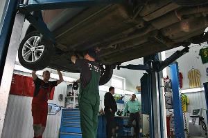 "Автосервис TOYOTA". Особенности выбора достойного сервиса &copy;&nbsp;Фото ЮГА.ру